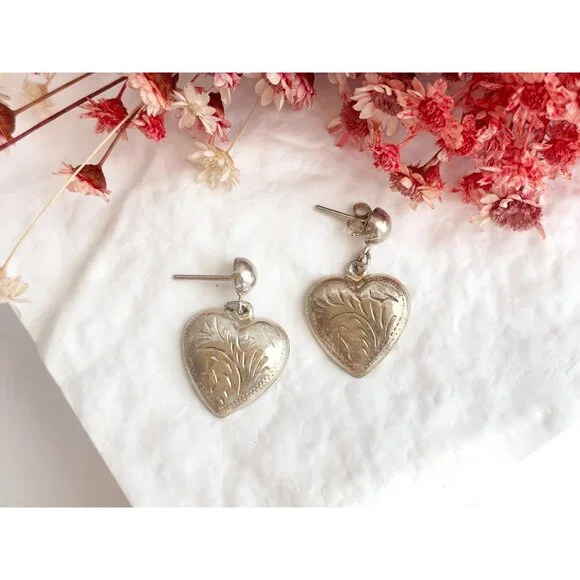 Heart Shaped Hand Carved Vintage Sterling Silver 925 Dangling Earrings - Picture 4 of 12